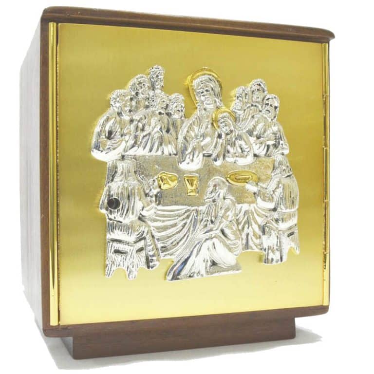 木制桌面圣体龛，带黄铜铸造门，尺寸（宽x高x深）23x24x22厘米