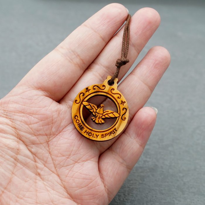 吊坠-橄榄木-圆形-镂空-圣神-3cm Catholic religious art