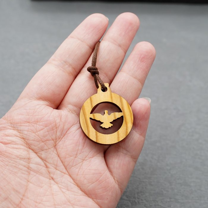 吊坠-橄榄木-圆形-镂空-圣神-3cm Catholic religious art