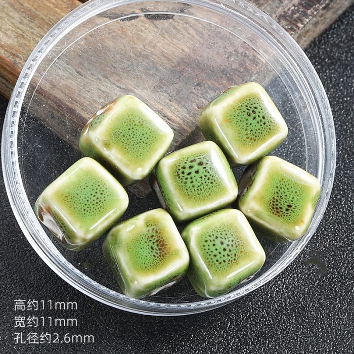 IC03BCE002.06-10MM DIY珠子-陶瓷花釉方珠-绿色-10mm Catholic religious art