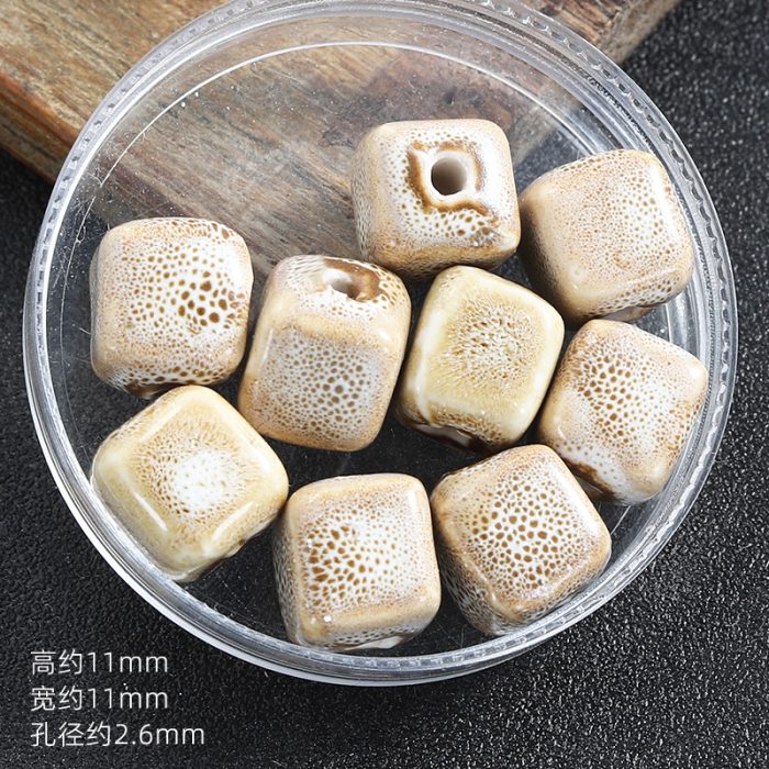 DIY珠子-陶瓷花釉方珠-咖白色-10mm Catholic religious art
