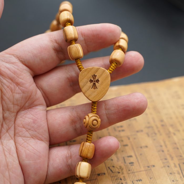 玫瑰念珠-橄榄木桶珠-绳编原创-简约纹-花纹珠-8mm Catholic religious art