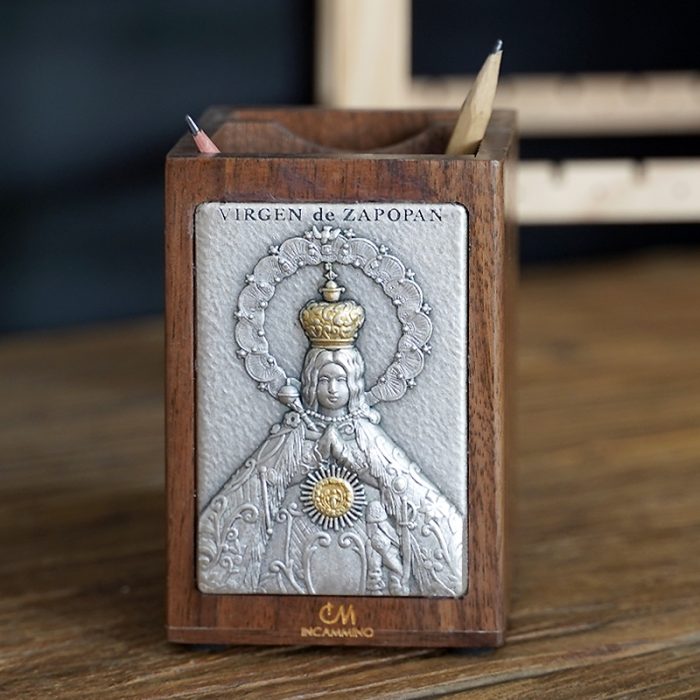 笔筒-浮雕圣像-萨波潘圣母-胡桃木特制纪念款-11x7.5x7.5cm Catholic religious art