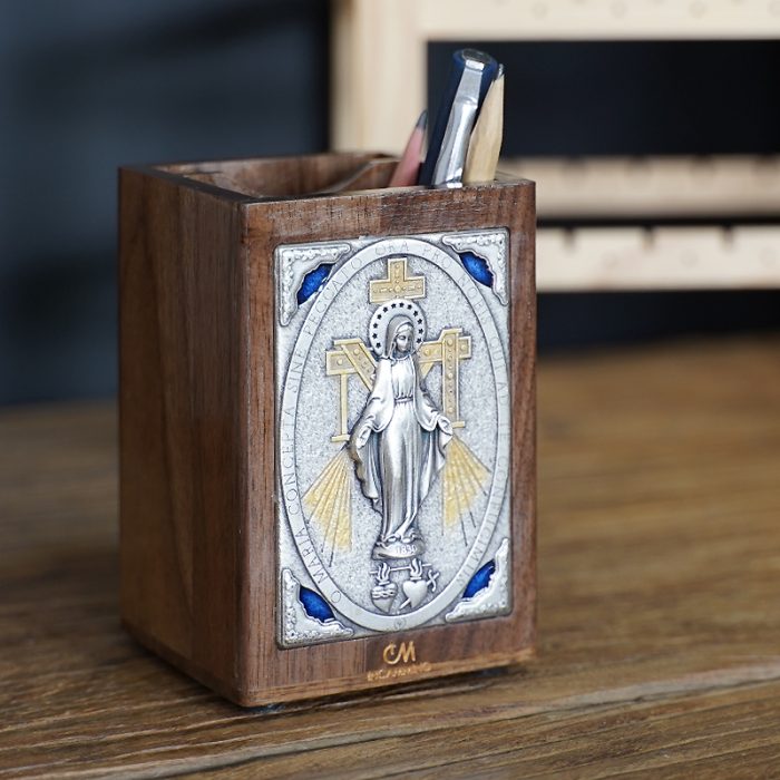 笔筒-浮雕圣像-圣母显灵-胡桃木特制纪念款-11x7.5x7.5cm Catholic religious art