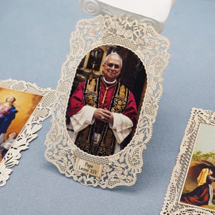 蕾丝圣像卡-教宗良十四世（Pope Leo XIV）-7×11 cm