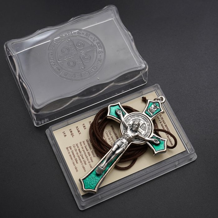 十字架项链-圣本笃-合金-珐琅绿色-带绳卡片-7.4x4.6cm Catholic religious art