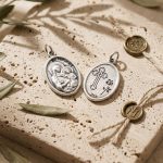 DIY小吊牌-蒙特内罗圣母（里窝那）+十字花-锌合金-2.2x1.6cm - 图片 4