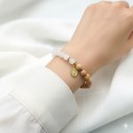 弹力手链-白玉髓橄榄木-圣母显灵金色吊坠-8mm - 图片 7