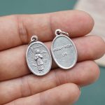 DIY小吊牌-圣维雅纳神父+字-锌合金-2.2cm - 图片 3