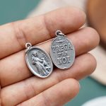 DIY小吊牌-方济各和狼+圣神和字-锌合金-2.2cm - 图片 3