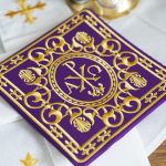 祭台九折布套装-基督圣名（PX）阿耳法欧米伽-紫色刺绣 - 图片 3