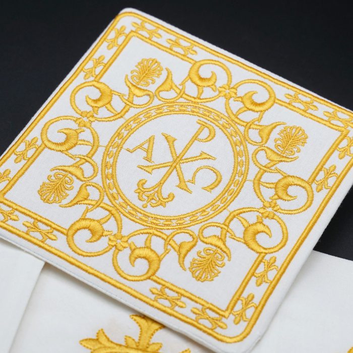 祭台九折布套装-基督圣名（PX）阿耳法欧米伽-金色刺绣 - 图片 3