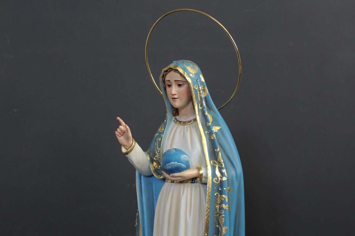 彩绘木雕-手托地球的法蒂玛圣母（Our Lady of Fatima with the world）-多尺寸