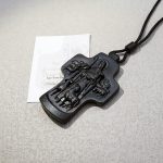 项链十字架-耶稣善牧-黑檀木-带绳-7x5cm（送收纳包） - 图片 3
