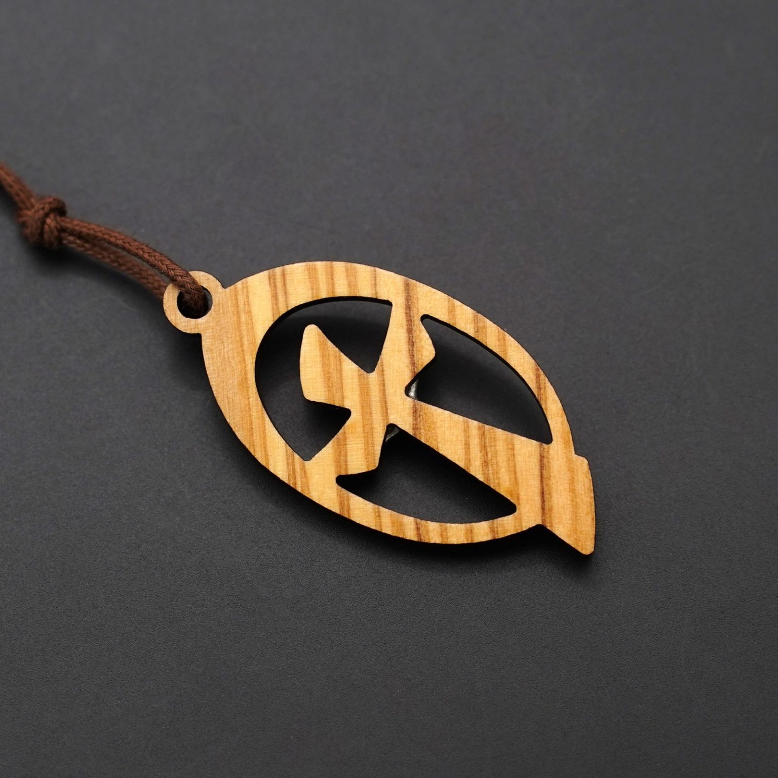 十字架项链-橄榄木-镂空椭圆-带挂绳-5x2.7cm