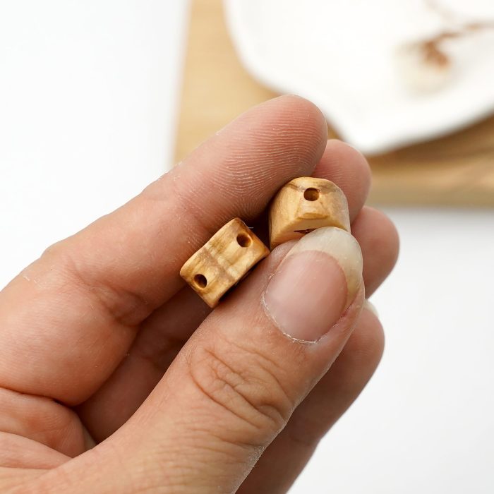 DIY三通-橄榄木-圣母抱耶稣-桃心-1.5cm - 图片 5