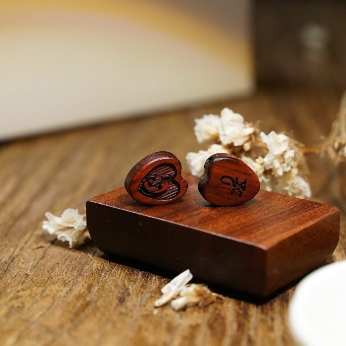 DIY三通-紫檀木-圣母抱耶稣-桃心-1.5cm - 图片 5