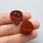 DIY三通-圣母抱耶稣-紫檀木-2.0x1.8cm - 图片 4