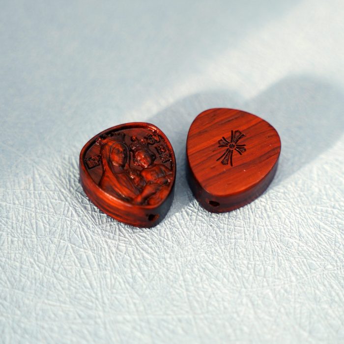 DIY三通-圣母抱耶稣-紫檀木-2.0x1.8cm - 图片 5
