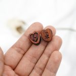 DIY双通-圣母抱耶稣-桃心-紫檀木-1.5cm - 图片 3